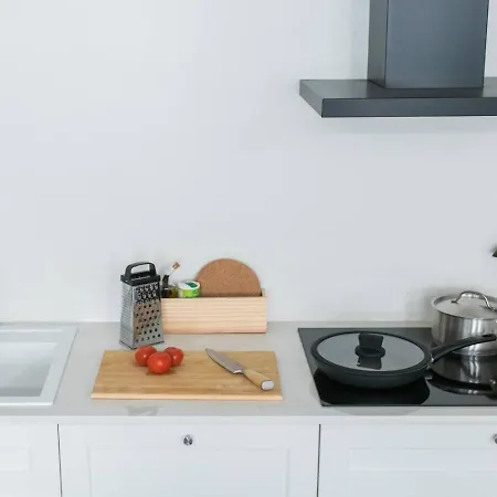 Luxury Floor, Balcony And Easy 24h Check-in